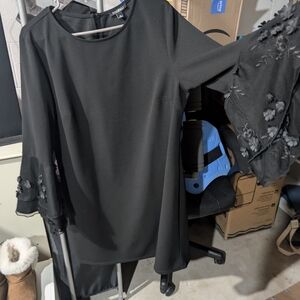 Roz & Ali Classic Black Dress